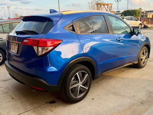 Used 2022 Honda HR-V EX image 3