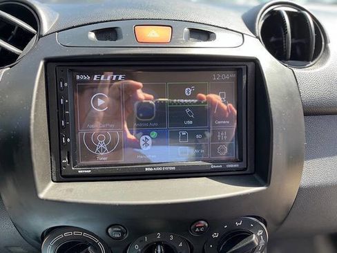 Used 2012 MAZDA MAZDA2 Sport image 14