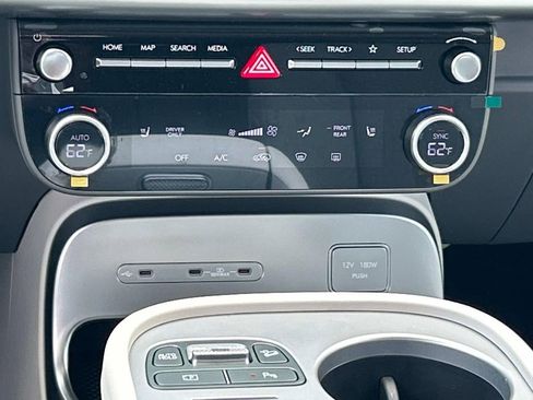 New 2026 Hyundai Ioniq 9 SE AWD/4WD image 27