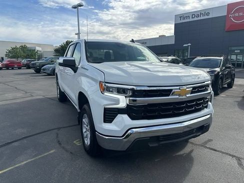 Used 2026 Chevrolet Silverado 1500 LT AWD/4WD image 3