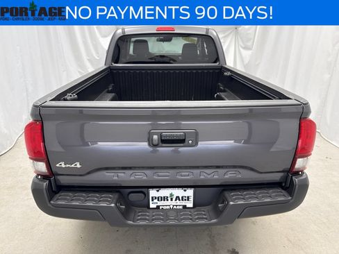 Used 2020 Toyota Tacoma SR AWD/4WD image 3
