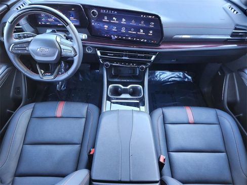 Used 2024 Chevrolet Traverse RS w/ LPO, Floor Liner Package image 10