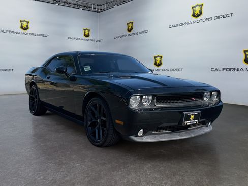 Used 2014 Dodge Challenger R/T RWD image 7