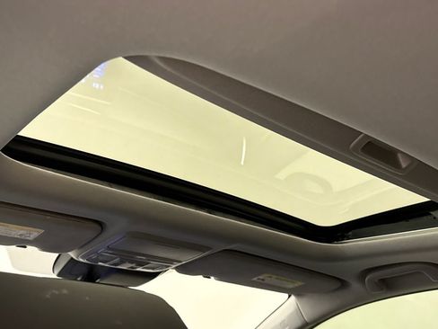Used 2022 Honda CR-V EX-L image 12