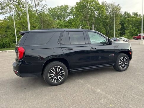 Used 2021 GMC Yukon AT4 w/ AT4 Premium Package AWD/4WD image 8