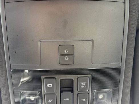 Used 2019 Volkswagen Tiguan S AWD/4WD image 23