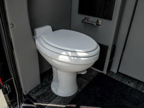 New 2024 Mercedes-Benz Sprinter 3500 image 40