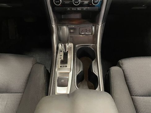 Used 2019 Subaru Ascent 8-Passenger AWD/4WD image 11