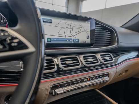 New 2026 Mercedes-Benz GLS 580 4MATIC image 30