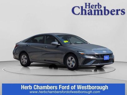 Used 2024 Hyundai Elantra SE