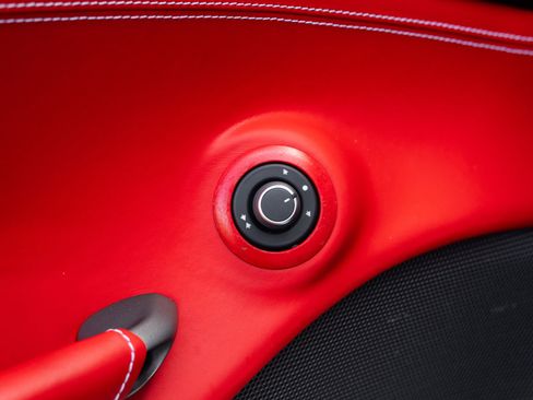 Used 2017 Ferrari 488 GTB RWD image 37