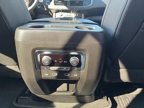 Used 2024 GMC Yukon AT4 w/ Technology Package image 21
