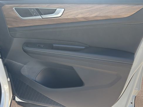New 2026 Volkswagen Atlas SE FWD image 10