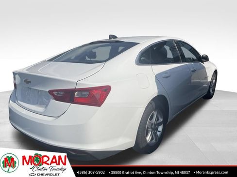 Used 2021 Chevrolet Malibu LS FWD image 4