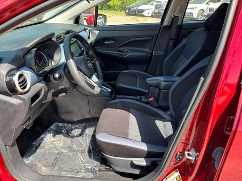 Used 2025 Nissan Versa SV FWD image 23