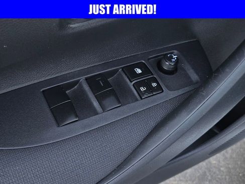 Used 2024 Toyota Corolla LE FWD image 11