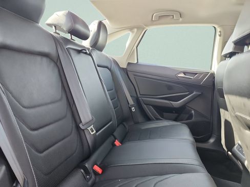 Used 2019 Volkswagen Jetta SEL Premium FWD image 33