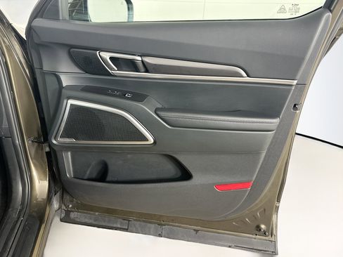 Used 2025 Kia Telluride S FWD image 36
