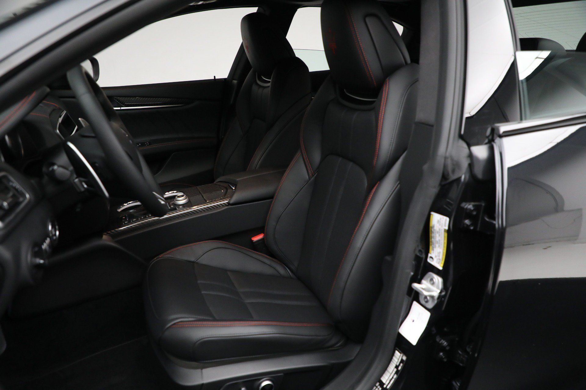 Certified 2024 Maserati Ghibli Modena Q4 AWD/4WD image 27