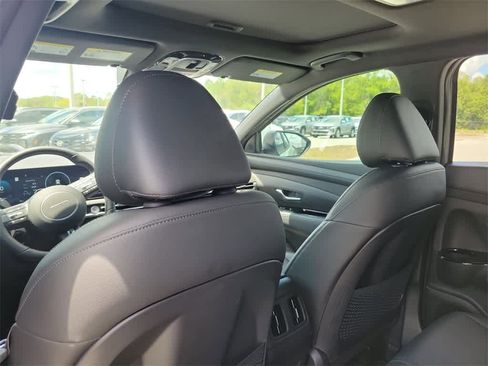 New 2025 Hyundai Santa Cruz Limited image 11