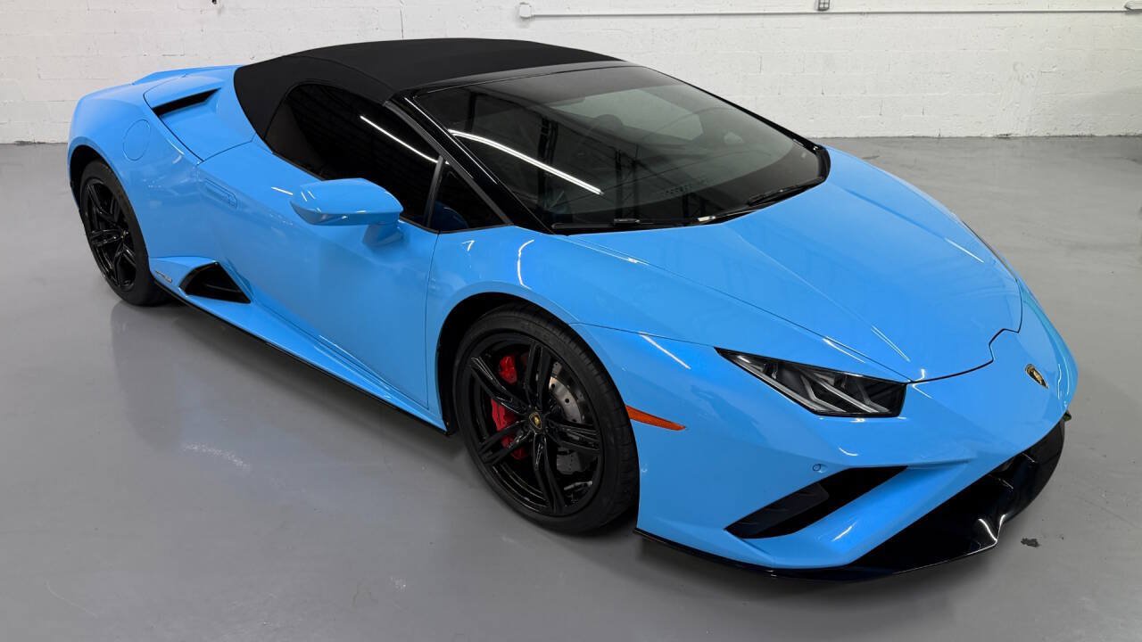 Used 2020 Lamborghini Huracan EVO RWD image 3