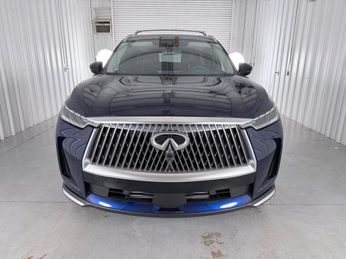Certified 2026 INFINITI QX60 Luxe w/ Cargo Package FWD image 2