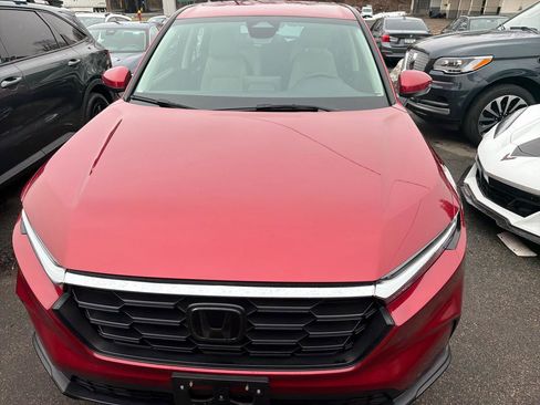 Used 2023 Honda CR-V LX image 2