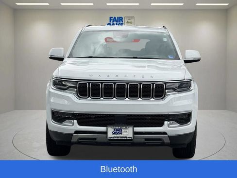 Certified 2022 Jeep Wagoneer Series III AWD/4WD image 5
