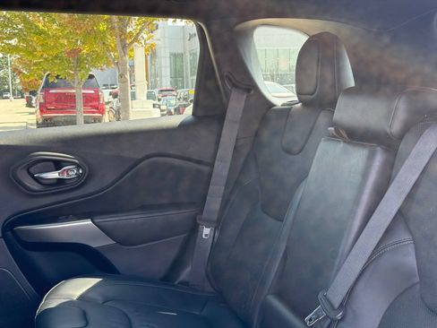 Used 2020 Jeep Cherokee High Altitude AWD/4WD image 16