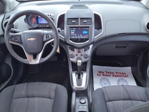Used 2016 Chevrolet Sonic LT image 6