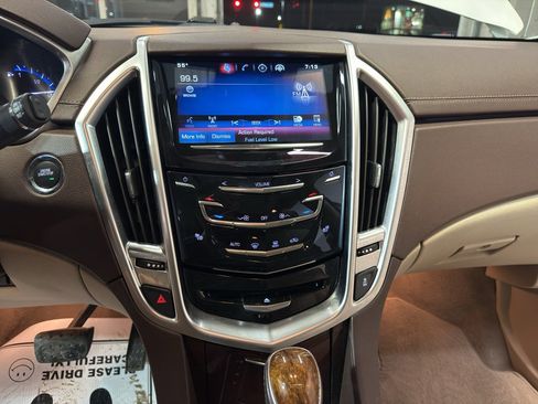 Used 2015 Cadillac SRX Luxury image 18