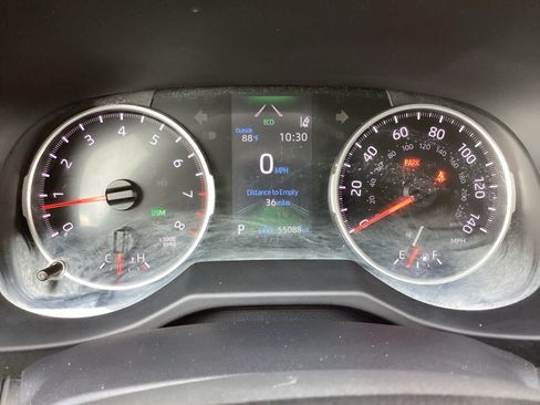 Used 2021 Toyota RAV4 XLE Premium FWD image 24