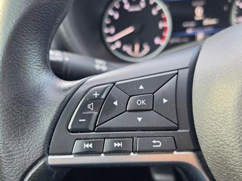 Certified 2025 Nissan Sentra SV FWD image 20
