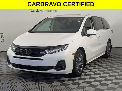 Used 2025 Honda Odyssey Touring image 4