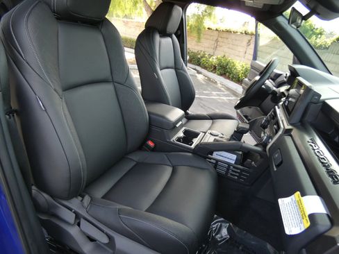 Used 2025 Toyota Tacoma SR5 image 35