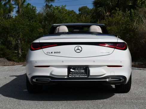 Used 2024 Mercedes-Benz CLE 300 4MATIC Cabriolet image 40