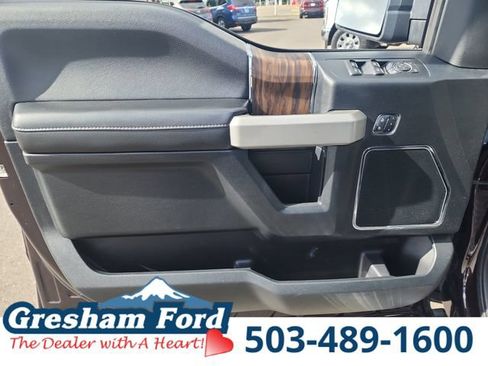 Used 2018 Ford F150 Lariat w/ Equipment Group 502A Luxury AWD/4WD image 18