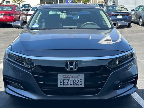 Used 2018 Honda Accord EX image 3