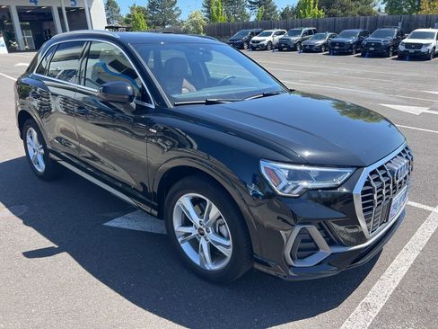 Used 2024 Audi Q3 2.0T Premium Plus AWD/4WD image 3