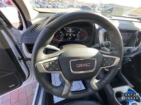 Used 2024 GMC Terrain Denali w/ Denali Premium Package image 12