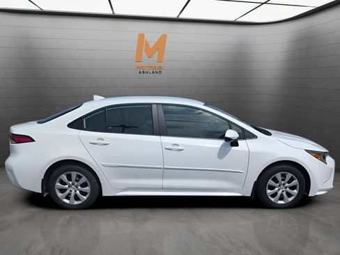 Used 2024 Toyota Corolla LE FWD image 6