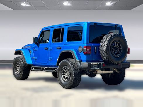 Used 2022 Jeep Wrangler Unlimited Rubicon w/ Xtreme Recon 35" Tire Package AWD/4WD image 3