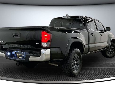 Used 2023 Toyota Tacoma SR5 AWD/4WD image 6