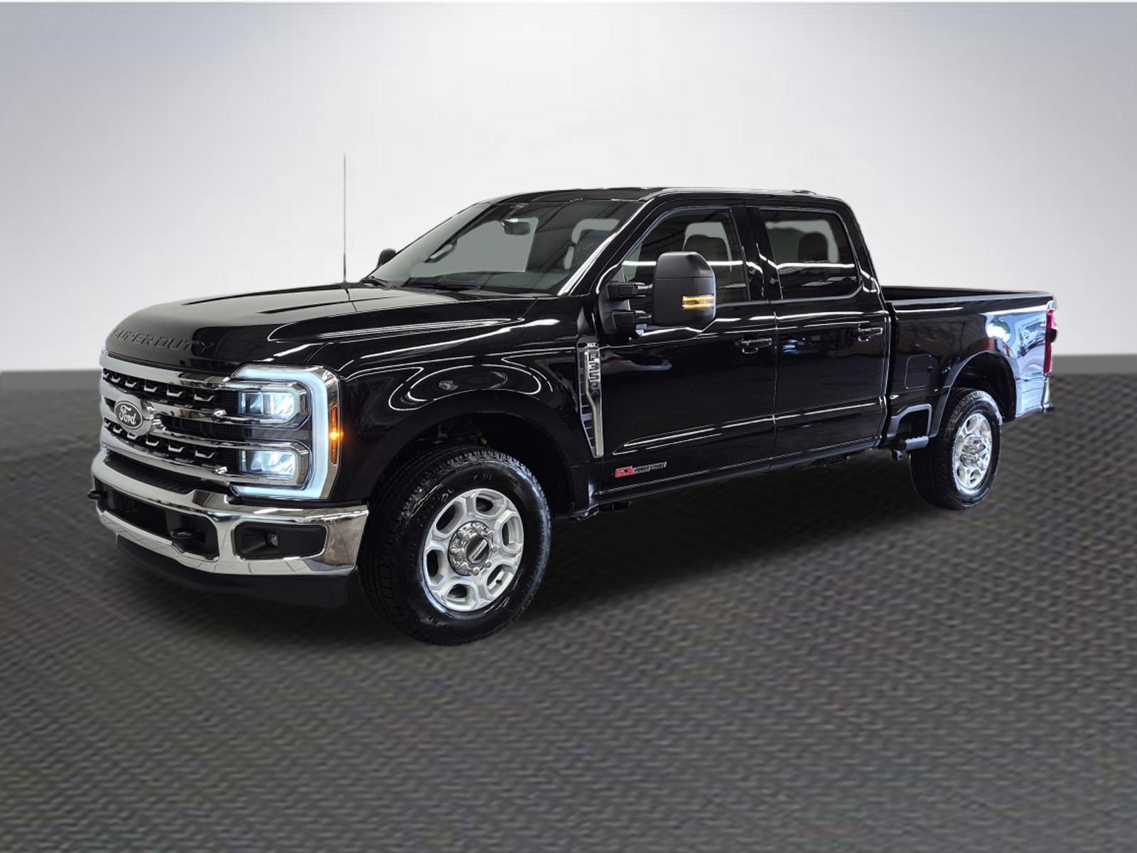 New 2027 Ford F350 XLT w/ XLT Premium Package RWD image 3