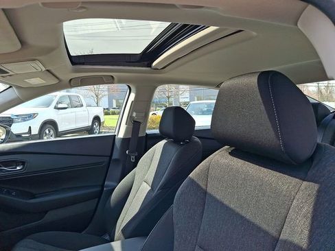 Used 2023 Honda Accord EX image 14