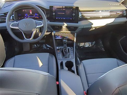 New 2026 Volkswagen Jetta SE image 17