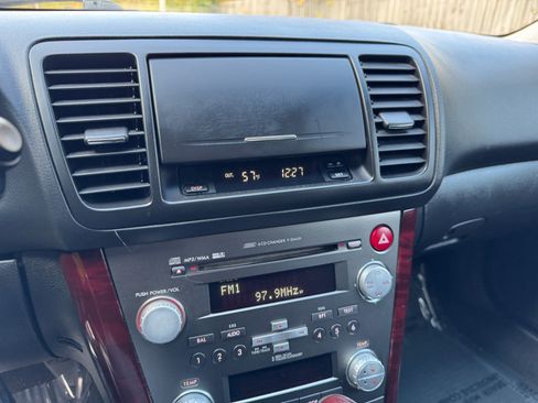 Used 2007 Subaru Outback 2.5i Limited image 33