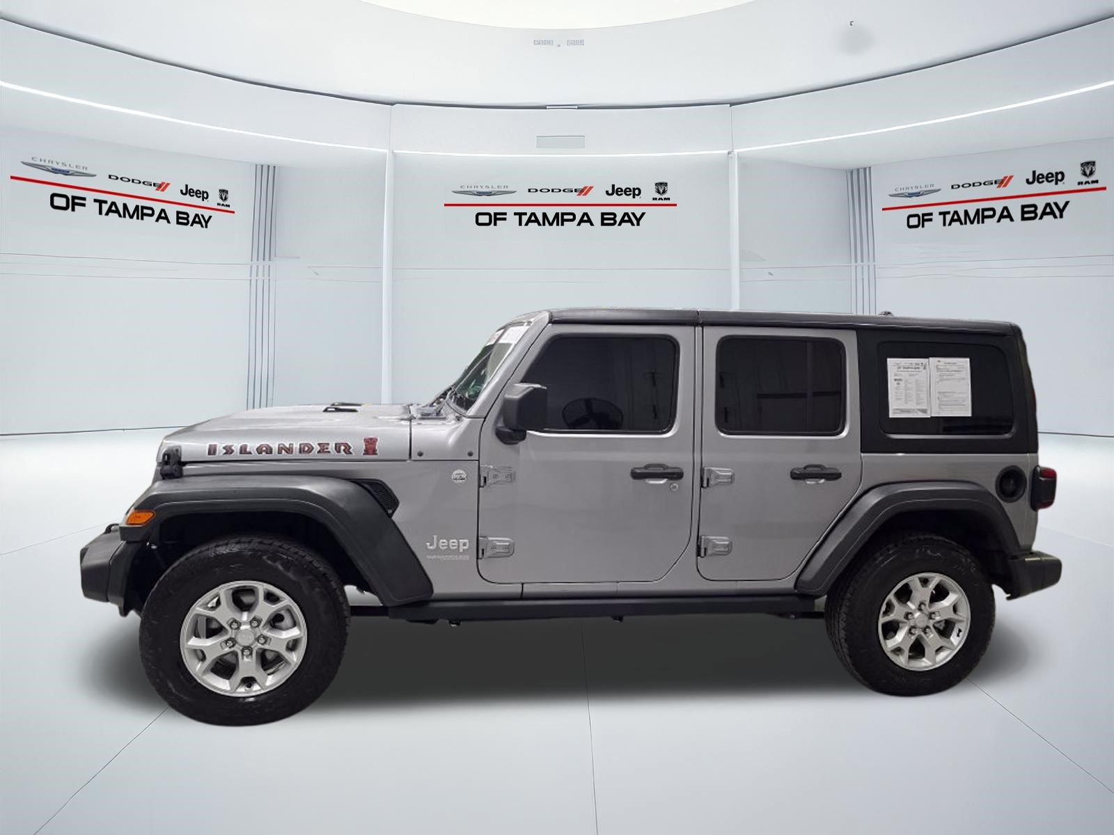 Used 2021 Jeep Wrangler Unlimited Sport AWD/4WD image 3