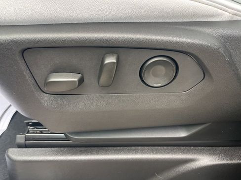 Certified 2025 Chevrolet Tahoe Premier image 24