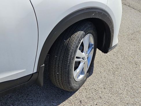 New 2025 Nissan Kicks Play S image 4